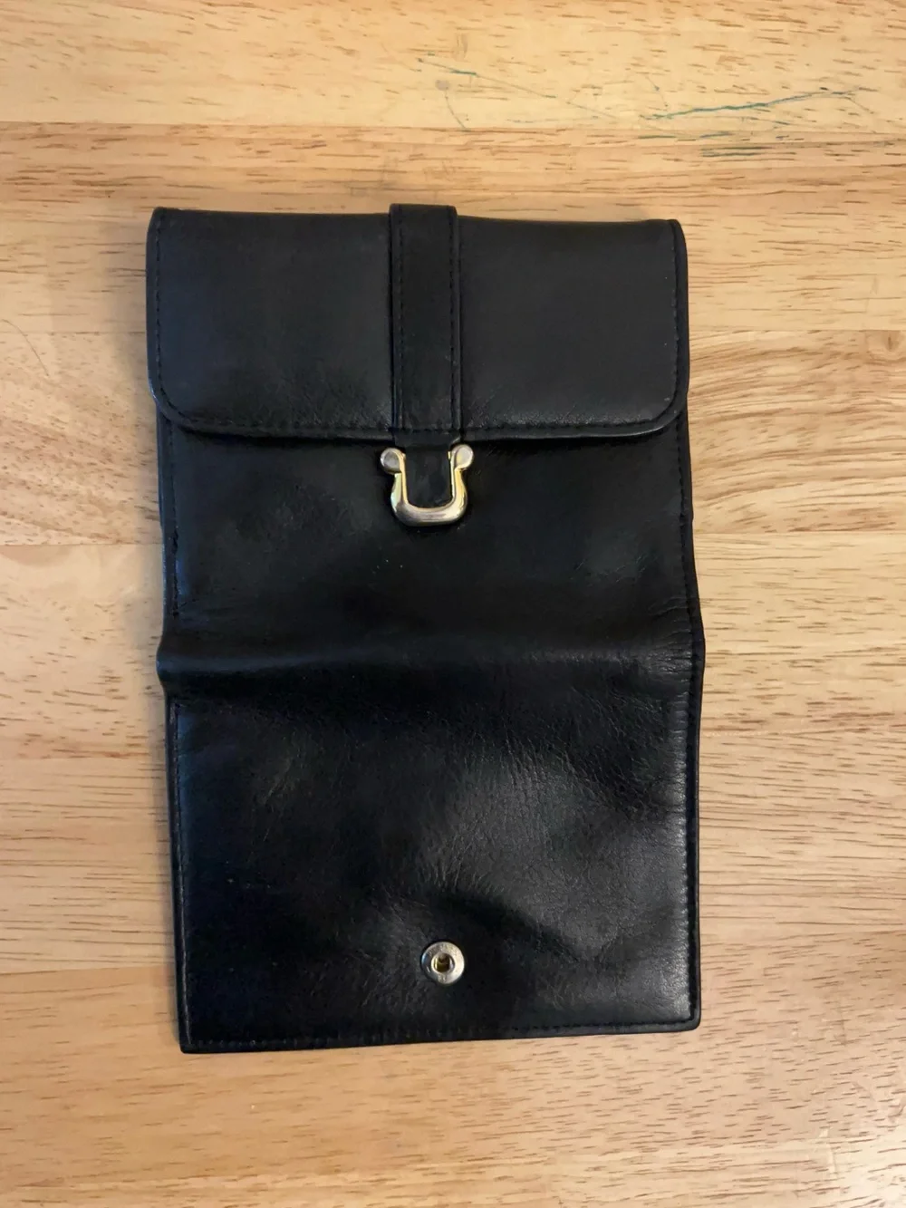 Vintage smooth black leather bifold wallet from Talbot